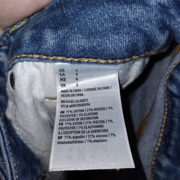 American Eagle 🦅 Next Level Stretch X Shorts | Size 4 | Embroidered Pockets - Picture 4 of 5